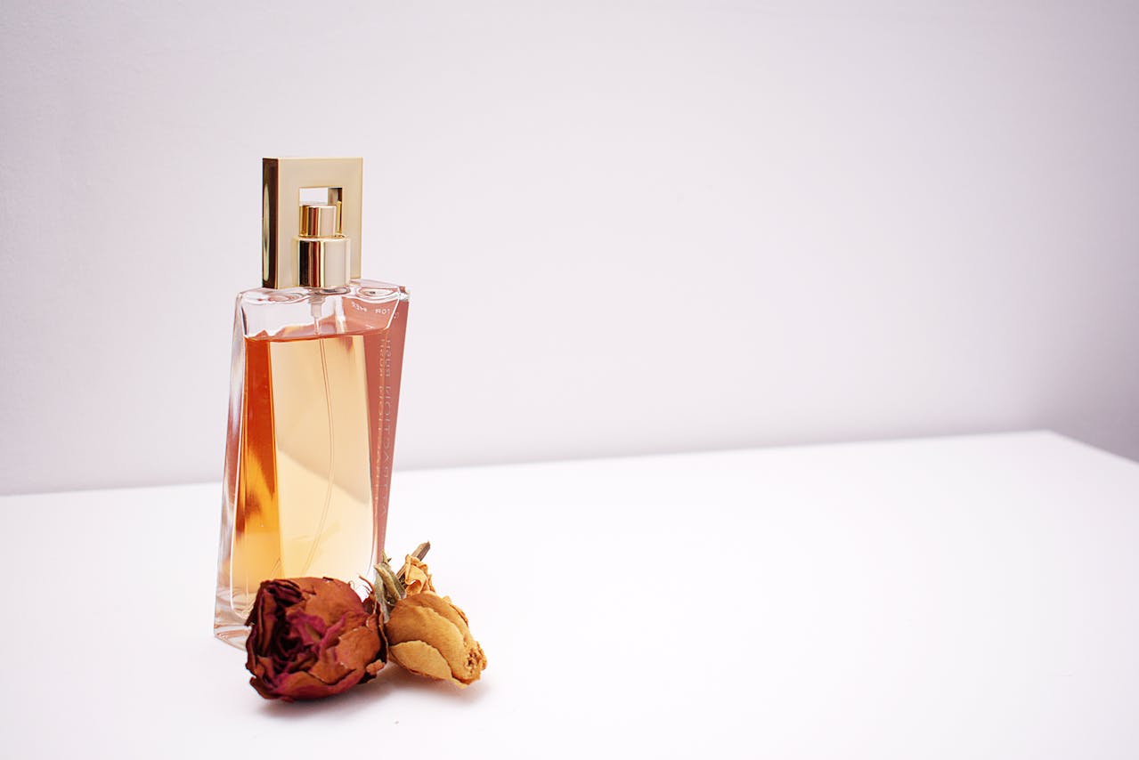 Perfumy niszowe co to jest, dla kogo i czy warto