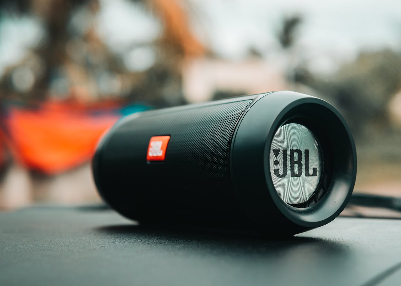 Jaki głośnik Bluetooth wybrać na majówkę?
